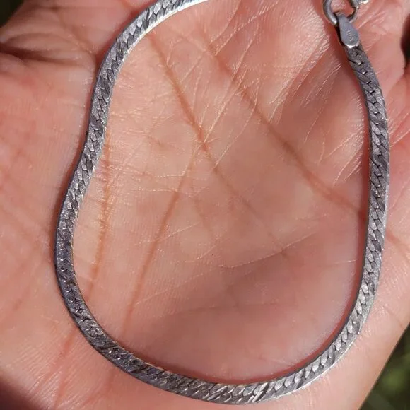 Lovely vintage 925 sterling silver ITALY etched lines herringbone 3 mm bracelet - Picture 3 of 16